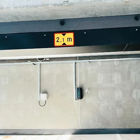 Apartamento Near The Train Station, Free Parking &netflix