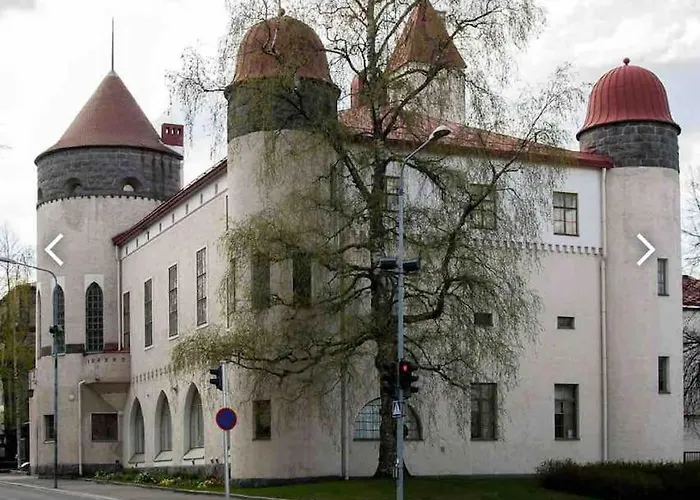 Near The Train Station, Free Parking &netflix كوبيو