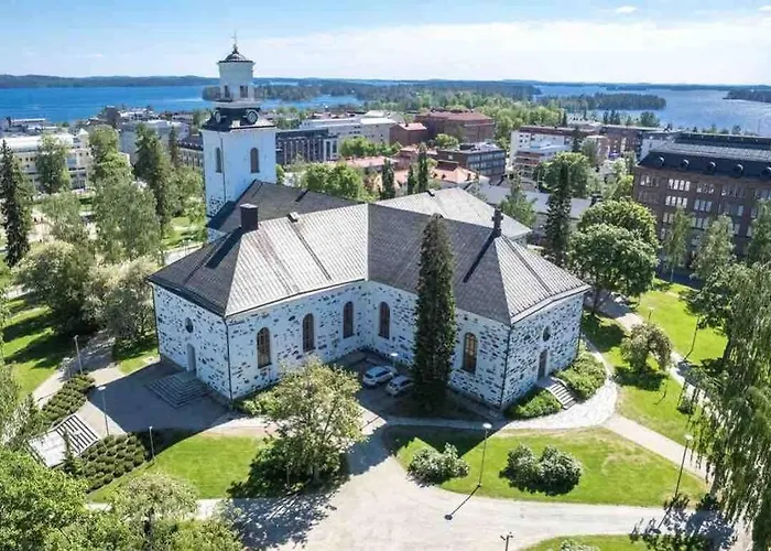 شقة Near The Train Station, Free Parking &netflix *