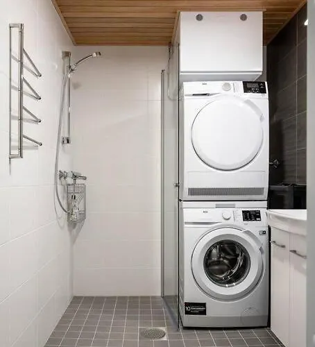 شقة Near The Train Station, Free Parking &netflix