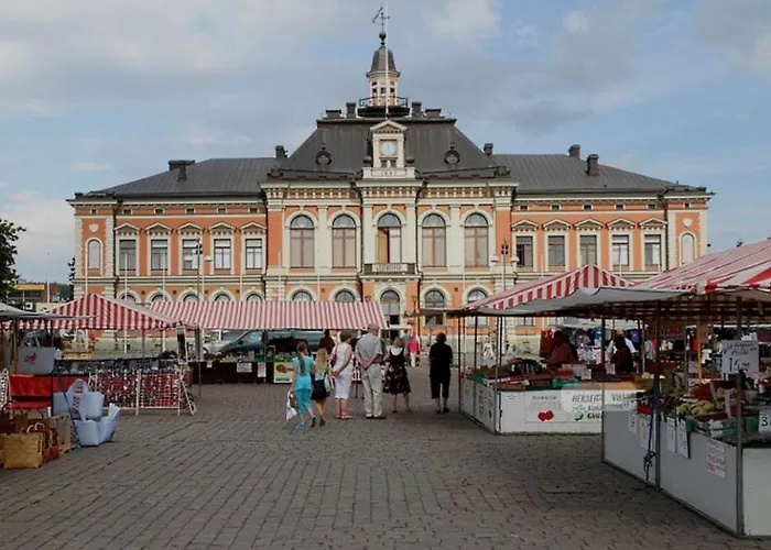 Near The Train Station, Free Parking &netflix *